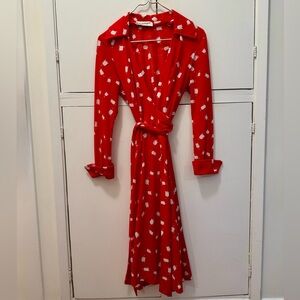 Diane Von Furstenberg Red Long Sleeve Wrap Dress with White Tulip Print
